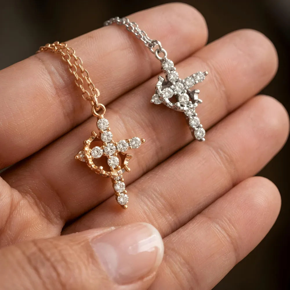 Cadena Cruz &Corona con baño de oro 18K y Garantia 12 Meses